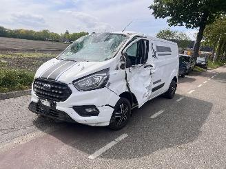 Ford Transit Custom CUSTOM 300 2.0 TDCi L2H1 picture 2