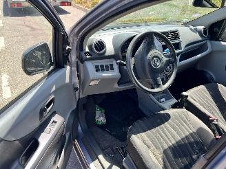 Nissan Pixo 1.0-12v picture 5