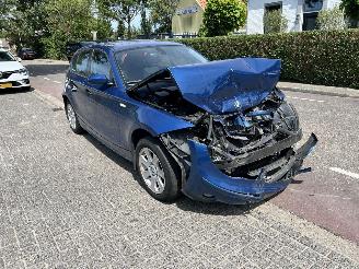 BMW 1-serie 116i picture 1
