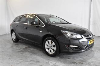 uszkodzony samochody osobowe Opel Astra SPORTS TOURER 2015/12