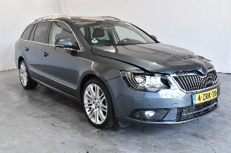 skadebil auto Skoda Superb 1.6 TDI Champs Elys. 2015/3