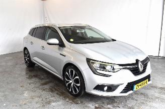 krockskadad bil auto Renault Mégane 1.5 dCi GT-Line 2017/8