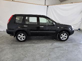 Nissan X-Trail 2.0 Comfort 2wd picture 8