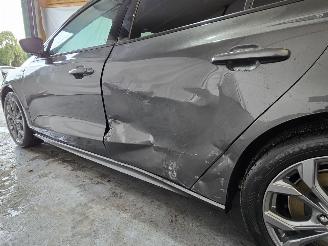 Ford Focus 1.0 EBH ST Line St. picture 11