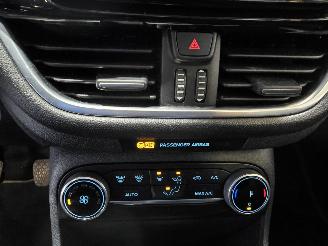 Ford Fiesta 1.0 EcoB. Titanium picture 33