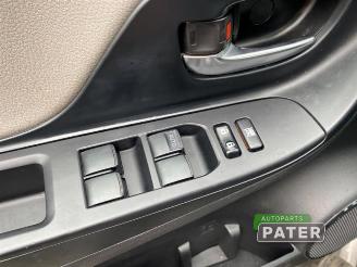 Toyota Yaris Yaris III (P13), Hatchback, 2010 / 2020 1.5 16V Hybrid picture 12