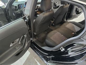 Mercedes Cla-klasse Shooting Brake 180 Bns Solution picture 17