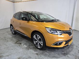 damaged passenger cars Renault Scenic 1.2 TCe Intens 2017/12