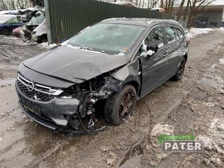 Auto da rottamare Opel Astra Astra K Sports Tourer, Combi, 2015 / 2022 1.0 Turbo 12V 2016/12