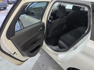 Peugeot 308 1.2 PureTech Blue Lease Executive picture 19