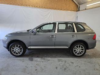 Porsche Cayenne S 4.5 S picture 4
