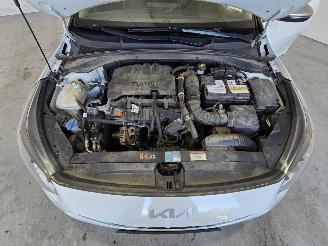 Kia Ceed 1.0 T-GDi DynPlusL. picture 13