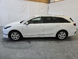 Kia Ceed 1.0 T-GDi DynPlusL. picture 4
