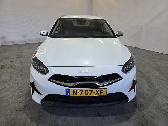 Kia Ceed 1.0 T-GDi DynPlusL. picture 2