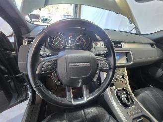 Land Rover Range Rover Evoque 2.0 TD4 SE Dynamic picture 30
