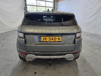 Land Rover Range Rover Evoque 2.0 TD4 SE Dynamic picture 6