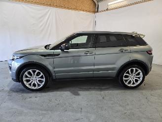 Land Rover Range Rover Evoque 2.0 TD4 SE Dynamic picture 4