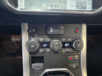 Land Rover Range Rover Evoque 2.0 TD4 SE Dynamic picture 32