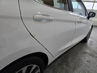 Ford Fiesta 1.0 EcoBoost Hybrid Titanium picture 13