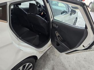 Ford Fiesta 1.0 EcoBoost Hybrid Titanium picture 17
