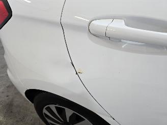 Ford Fiesta 1.0 EcoBoost Hybrid Titanium picture 12