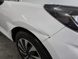 Ford Fiesta 1.0 EcoBoost Hybrid Titanium picture 9