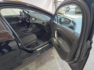 Opel Astra SPORTS TOURER picture 17
