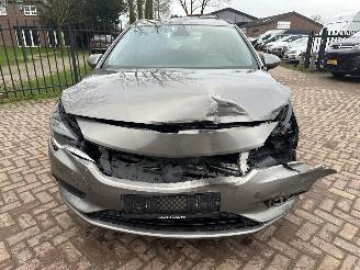 Opel Astra 1.0 Online Ed. SPORTS TOURER picture 4