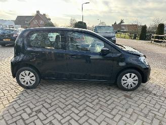 Volkswagen Up! 1.0 BMT move up! picture 4