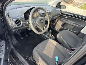 Volkswagen Up! 1.0 BMT move up! picture 10