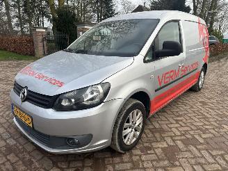 krockskadad bil bedrijf Volkswagen Caddy maxi 1.6 TDI 75 Kw 2014/2