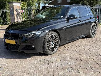 damaged passenger cars BMW 3-serie 318i M Sport Edition 2019/2