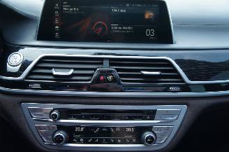 BMW 7-serie 730 LD Lang! M-Pakket! X-Drive Voll! 210KW Euro 6 picture 16