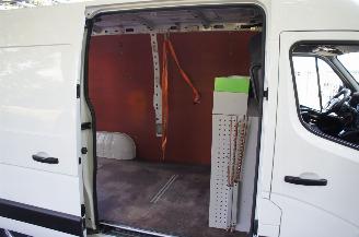 Renault Master 2.3 DCi L2H2 Airco Navi Cruise Apple Carplay 132KW Euro 6 picture 9