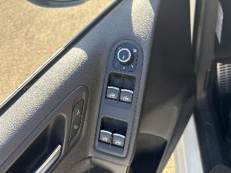Volkswagen Golf 2.0 TDI Bluemotion CABRIO picture 27