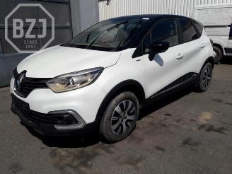 Renault Captur  picture 1