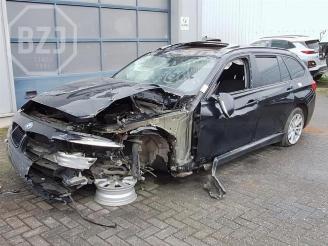 Vrakbiler auto BMW 3-serie 3 serie Touring (F31), Combi, 2012 / 2019 318d 2.0 16V 2019/0