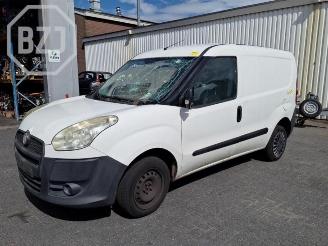 krockskadad bil auto Fiat Doblo Doblo Cargo (263), Van, 2010 1.3 MJ 16V Euro 4 2011/4