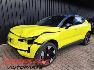 Uttjänta bilar auto Volvo EX30 EX30, SUV, 2023 Single Motor Extended Range 69 kWh 2024/4