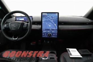 Ford Mustang Mach-e Mustang Mach-E, SUV, 2023, 75kWh, 4x4, 255kW / 351 pk picture 6
