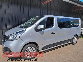 Vrakbiler auto Renault Trafic Trafic (1FL/2FL/3FL/4FL), Van, 2014 1.6 dCi 120 Twin Turbo 2016/7