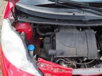 Peugeot 107 1.0-12V XS picture 14