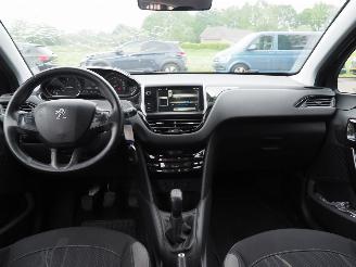 Peugeot 208 1.2 Vti active picture 12
