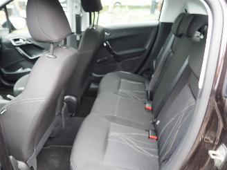 Peugeot 208 1.2 Vti active picture 21