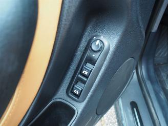 Peugeot 406 COUPE picture 20