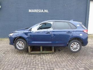 Autoverwertung Hyundai I-30 i30 (PDEB5/PDEBB/PDEBD/PDEBE), Hatchback, 2016 1.0 T-GDI 12V 2019/8