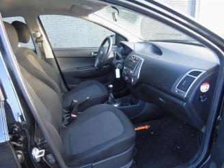 Hyundai I-20 i20, Hatchback, 2008 / 2015 1.2i 16V picture 4