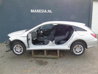 Vaurioauto  passenger cars Mercedes Cla-klasse CLA Shooting Brake (117.9), Combi, 2015 / 2019 1.5 CLA-180 d 16V 2017/1