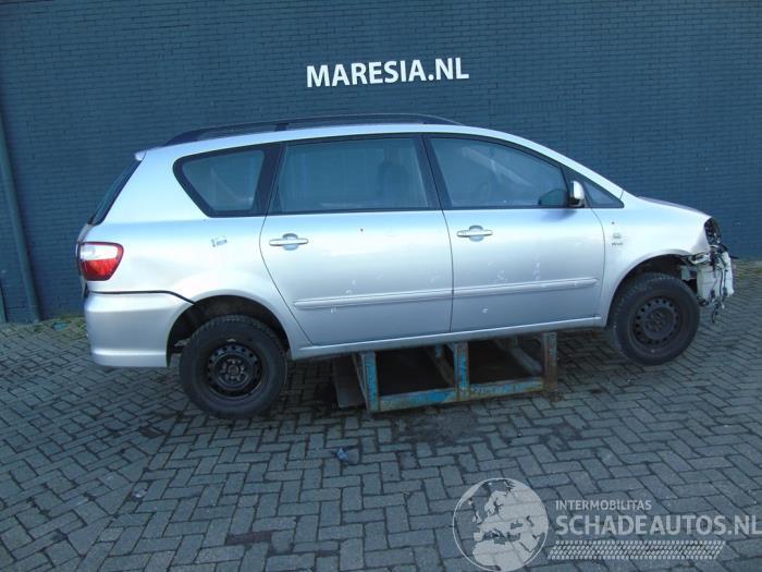Toyota Avensis Avensis Verso (M20), MPV, 2001 / 2005 2.0 16V VVT-i D-4