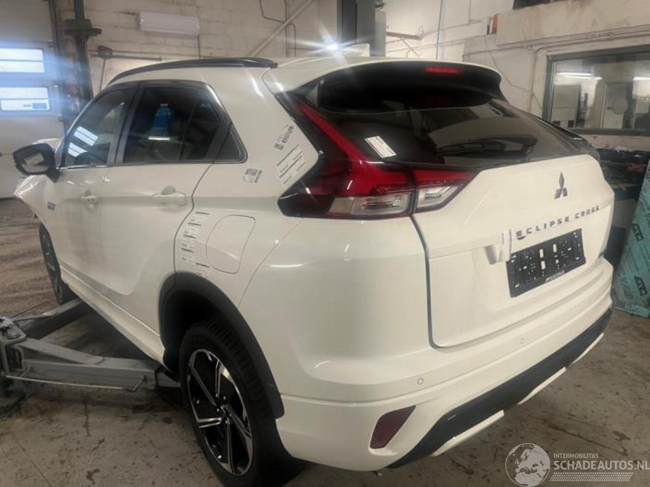 Mitsubishi Eclipse Cross Eclipse Cross (GK/GL), SUV, 2017 2.4 16V PHEV 4x4
